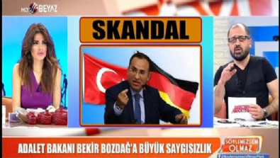 bekir bozdag - Adalet Bakanı Bekir Bozdağ'a büyük saygısızlık  Videosu