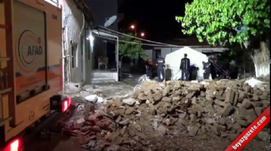 Depremde evi hasar gören vatandaşlar için çadır kuruldu 