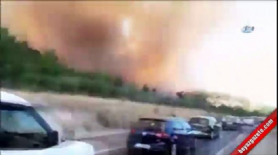 İzmir'de yerleşim yerlerine yakın alanda yangın  Videosu