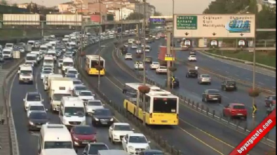 trafik yogunlugu - Okul servisleri trafiğe çıktı, yoğunluk arttı Videosu