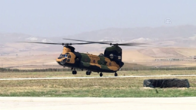 CH-47F yük helikopteri TSK'ya teslim edildi 