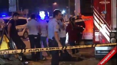 İETT otobüsüyle otomobil kafa kafaya çarpıştı: 1 ölü, 3 yaralı Videosu