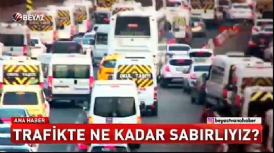 beyaz haber - Çılgın muhabir İstanbul trafiğini alt üst etti  Videosu