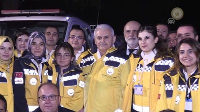 sparta - Başbakan Yıldırım 112 Komuta Kontrol Merkezini ziyaret etti - ISPARTA  Videosu