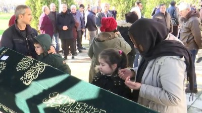Başbakan Yıldırım, öğretmeninin cenazesine katıldı - İSTANBUL