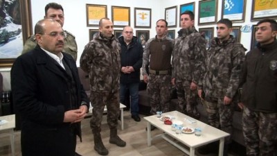 gecmis olsun -  Bitlis Valisi Ustaoğlu, yeni yılda polis ve askerleri ziyaret etti  Videosu