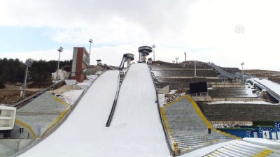 Kayakla atlama kuleleri taşıma karla atlayışa hazırlandı - ERZURUM 
