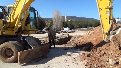 sparta -  SDÜ kampüsünde göçük: 1 ölü  Videosu