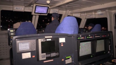 gemi personeli - Yeni yıla 'düzensiz göç'le mücadeleyle girdiler - İZMİR  Videosu
