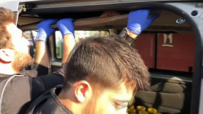 incirlik -  Adana'da 25 kilo 950 gram esrar ele geçirildi  Videosu