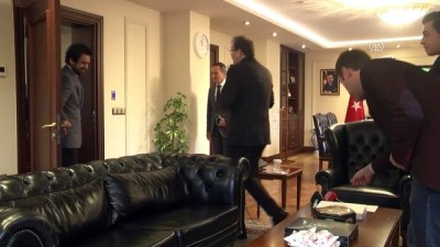 calisan gazeteciler - Başbakan Yardımcısı Çavuşoğlu, Türkiye Foto Muhabirleri Derneği heyetini kabul etti (1) - ANKARA  Videosu