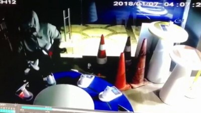 cep telefonu -  Bir dakikada binlerce liralık telefonu böyle çaldılar  Videosu