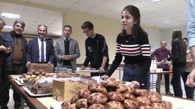 kutuphane - Ders çalışan öğrencilere pasta ve börek ikramı - AMASYA  Videosu