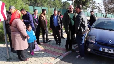 cep telefonu - Motosikletle kapkaç iddiası - KAHRAMANMARAŞ Videosu