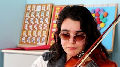 engelli ogrenci - 'Müzik benim gözlerim oldu' - ANTALYA  Videosu