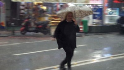 pazar gunu -  Antalya'da sağanak yağış devam ediyor  Videosu