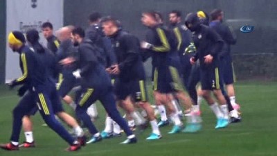 devre arasi - Fenerbahçe, yağmur çamur dinlemedi Videosu