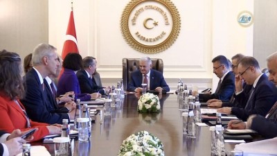  Başbakan Yıldırım, Birleşik Krallık Uluslararası Ticaret Bakanı Liam Fox ve Rolls Royce Ceo'sunu kabul etti 