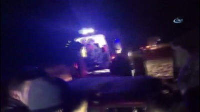 urus -  İşçileri taşıyan minibüs ile otomobil çarpıştı: 16 yaralı Videosu