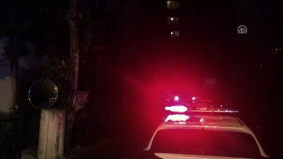 nadan - Kadıköy'de apartmanın 10'uncu katından düşen genç öldü - İSTANBUL  Videosu