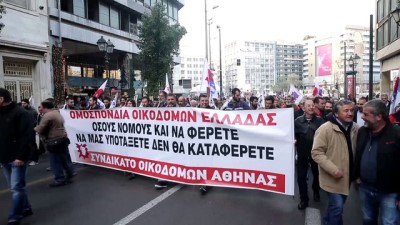 trafik yogunlugu - Yunanistan'da 'kemer sıkma' karşıtı gösteride arbede - ATİNA Videosu