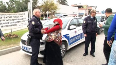  Adana'da bombalı kadın paniği 