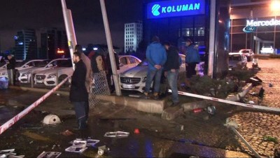 kalaba -  Alev alan otomobilde sıkışan sürücü hayatını kaybetti  Videosu