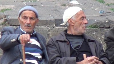 uzunlu -  Diyarbakır’da tarih ‘dökülüyor’  Videosu