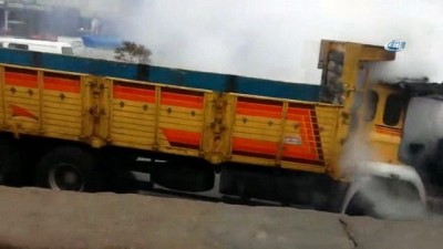 akkale -  Seyir halindeki kamyon alev alev yandı Videosu