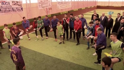 futbol maci - Bakan Bak sahaya çıktı Videosu