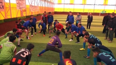 genclik merkezi -  Bakan Osman Aşkın Bak:“İdil’e güzel bir stadyum kazandıracağız”  Videosu