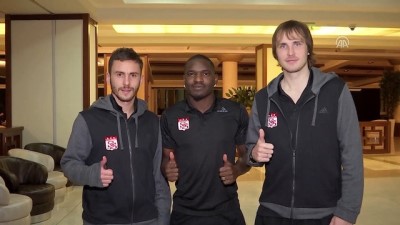 sampiyon - 'Beşiktaş'ı şampiyonluk yarışında avantajlı görüyorum' - ANTALYA  Videosu