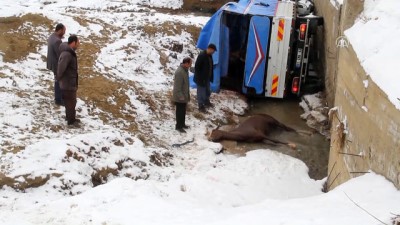 ilk mudahale - Başkale'de trafik kazası - VAN  Videosu