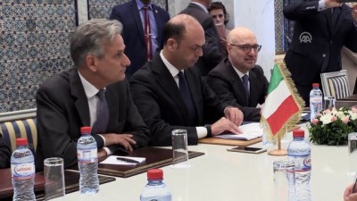 İtalya Dışişleri Bakanı Alfano Tunus'ta