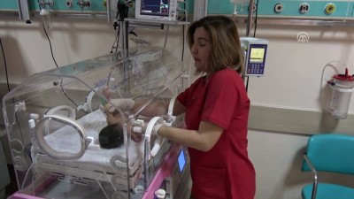 kiz cocugu - Otoparkta yeni doğmuş bebek bulundu - MERSİN  Videosu