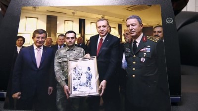 Ressam Dartar, resminin Külliye'de sergilenmesinin sevincini yaşıyor - ERZİNCAN