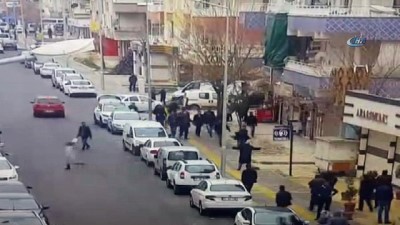 kacis -  Sokak ortasındaki çatışma MOBESE’ye yansıdı  Videosu