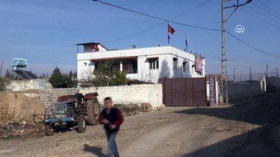 hanli - Suriye sınırına askeri sevkiyat - Vatandaşlar evlerini Türk bayraklarıyla donattı - HATAY Videosu