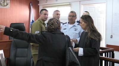 yabanci diplomat - 'Filistinli cesur kız' Ahed'in yargılanması - RAMALLAH Videosu