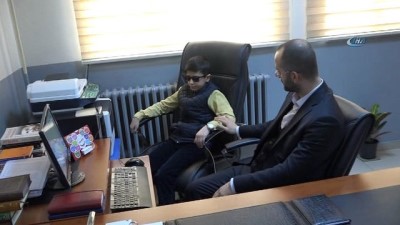 engelli ogrenci -  Cumhurbaşkanı Erdoğan'ın 'Müslüm Baba gibi' dediği Abdulkerim, hafız olmak istiyor  Videosu