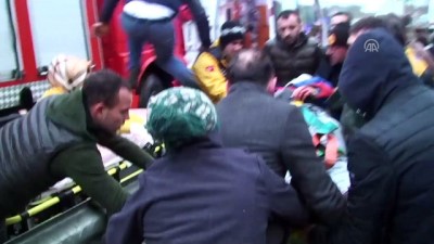 cep telefonu - Kazada ağır yaralanan sürücünün telefonuna itfaiye eri baktı - ZONGULDAK Videosu