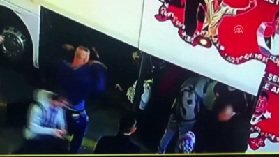 cep telefonu - Otogarda yankesicilik operasyonu - İSTANBUL  Videosu