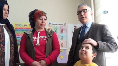 karne hediyesi -  Evde eğitim alan öğrenciler karnelerini aldı  Videosu