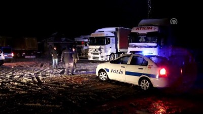karayollari - Sivas'ta ulaşıma kar engeli  Videosu