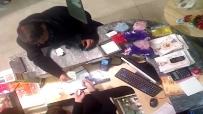 cuzdan -  Ümraniye’de film sahnelerini aratmayan hırsızlık kamerada  Videosu