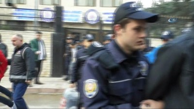 nitelik -  Zanlıdan gazetecilere 'Çek baba alem delikanlı görsün' Hatay ve Ankara'da çete operasyonu: 17 gözaltı Videosu