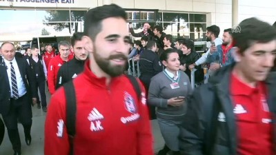 kulup baskani - Beşiktaş kafilesi, Antalya'ya geldi Videosu