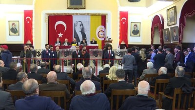 olaganustu kongre - Galatasaray Kulübünün olağanüstü kongresi - Özbek ve Cengiz, üyelere hitap etti- İSTANBUL  Videosu