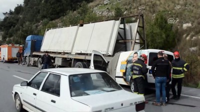 ticari arac - Trafik kazası: 1 ölü - AYDIN Videosu