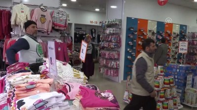 yetim cocuk - Umut Kervanı İnsanı Yardım Vakfı'ndan yetimlere kıyafet yardımı - İSTANBUL  Videosu